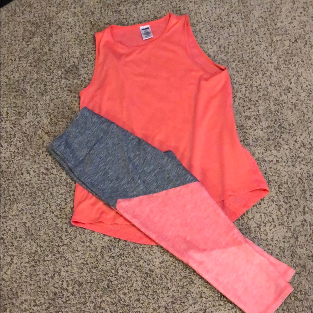 Women’s workout outfit small